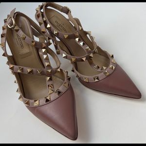 Pink Valentino Rockstud Pumps, just re-soled!